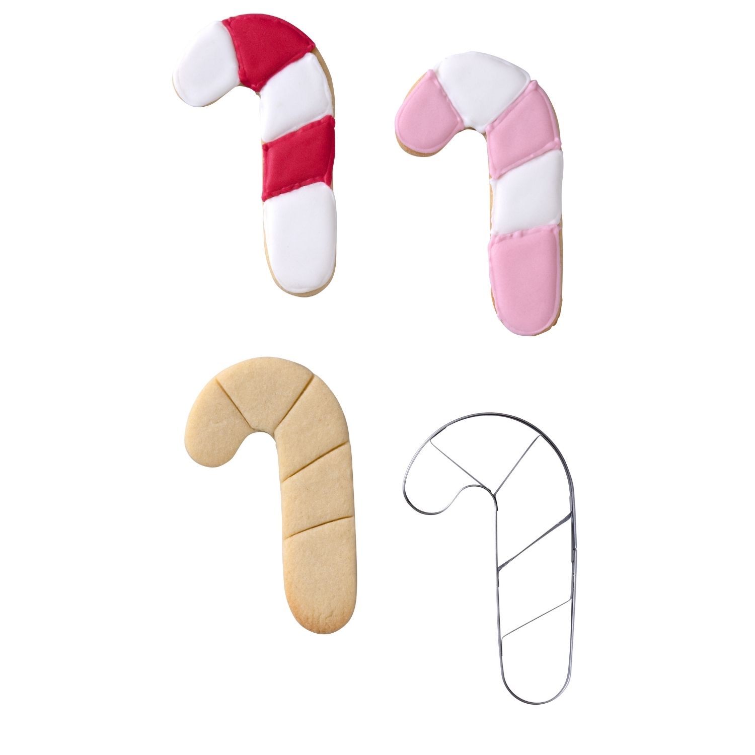 drei Zuckerstangenkekse und die dazugehörige Ausstechform vor weißem Hintergrund