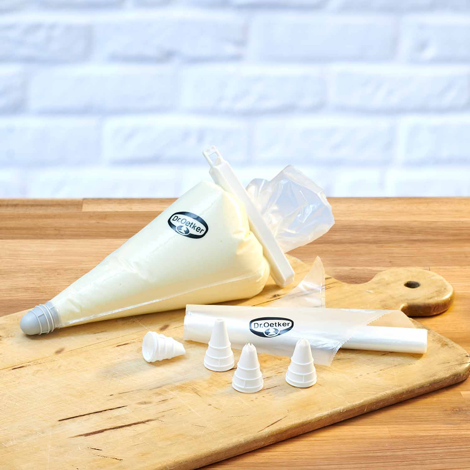 Einweg Spritzbeutel-Set mit 4 Tüllen, 10 Stück online kaufen