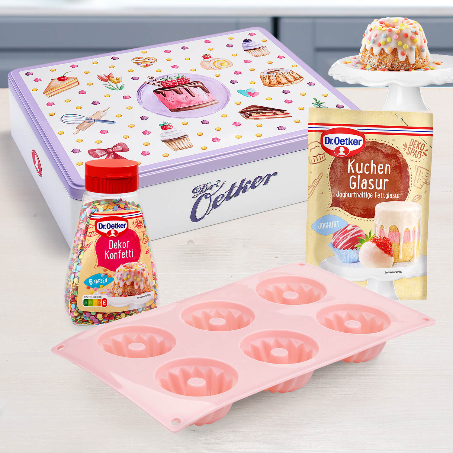 Set aus Keksdose, Silikonform und Dekor für Konfettiküchlein von Dr. Oetker
